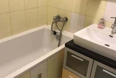 Garsonieră decomandată în Soarelui
