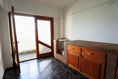 Apartament cu 3 camere decomandat în Energiei - 8