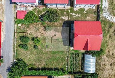 Casă cu 5 camere cu Teren 1000 Mp în Central