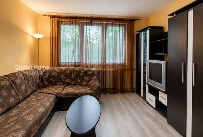 Apartament cu 3 camere semidecomandat, mobilat în Victoriei