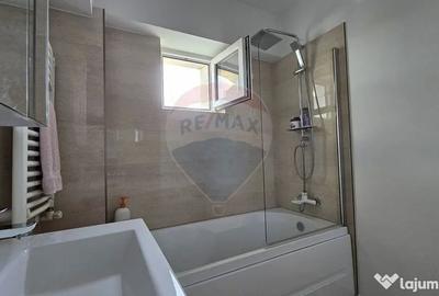 Apartament cu 3 camere decomandat în Burdujeni