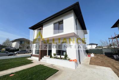 Casă individuală cu 4 camere decomandat cu Canalizare în Berceni