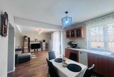 Casă cu 5 camere cu Teren 260 Mp în Florești