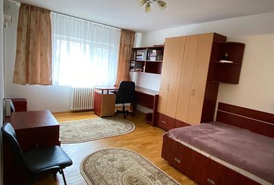 Garsonieră decomandată în Podul de Fier - 1