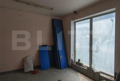 Spațiu comercial, de 49 mp, în Central