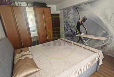 Apartament cu 3 camere decomandat în Craiovița Nouă - 3