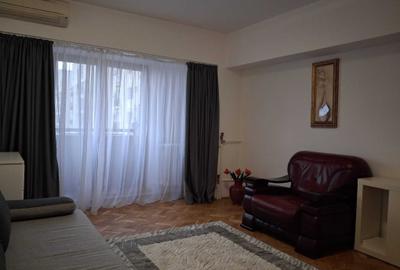 Garsonieră decomandată în Unirii