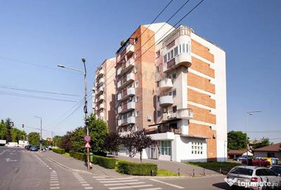 Apartament cu 3 camere decomandat în Intim - 8