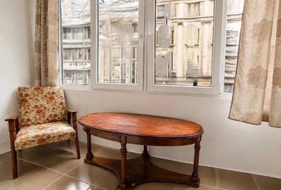 Apartament cu 3 camere semidecomandat în Ultracentral