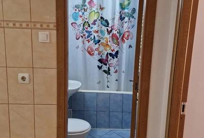 Apartament cu 2 camere decomandat în Mărăței