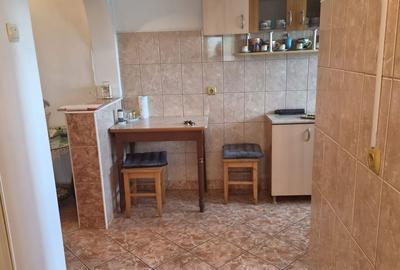 Apartament cu 2 camere decomandat în Mureșeni