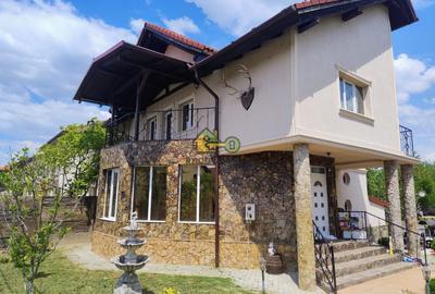 Casă cu 3 camere cu Canalizare în Șag