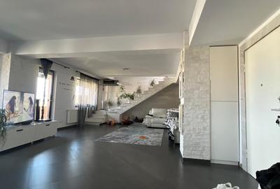 Apartament cu 3 camere decomandat, mobilat în Cug - 1