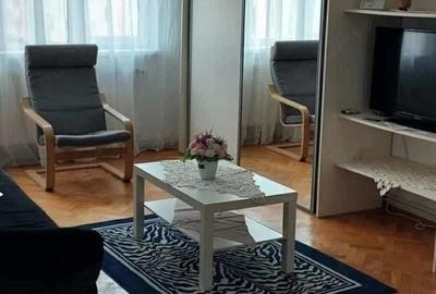 Apartament cu 2 camere decomandat în Central - 1