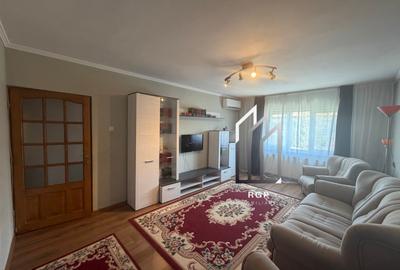 Apartament cu 3 camere decomandat, mobilat în Nufărul - 5