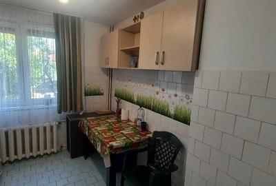Apartament cu 2 camere semidecomandat în Decebal - 5