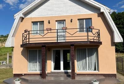 Casă individuală cu 2 camere cu Canalizare în Cuzap