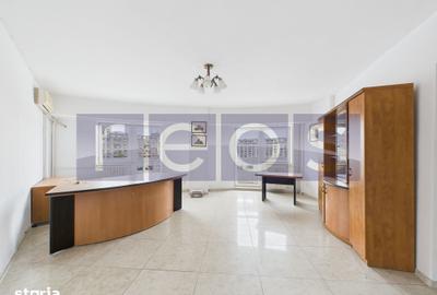 Apartament cu 3 camere în Decebal