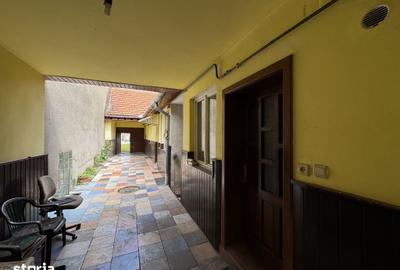 Casă cu 3 camere cu Teren 417 Mp în Central