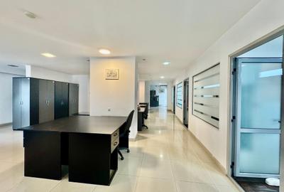 Apartament cu 6 camere decomandat, mobilat în 13 Septembrie - 11