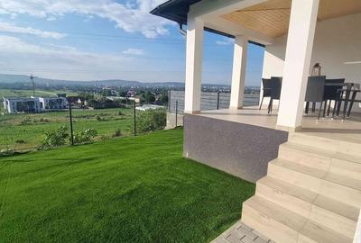 Casă cu 3 camere în Central - 1