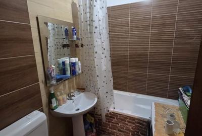 Apartament cu 3 camere semidecomandat, mobilat în Rahova - 4