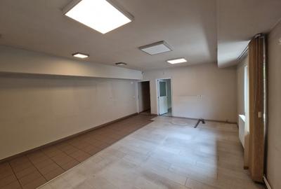 Birou, de 260 mp, în Ultracentral - 8