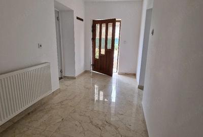 Casă cu 2 camere cu Teren 600 Mp în Brâncoveanu