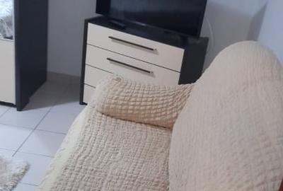 Apartament cu 3 camere decomandat în Central - 2