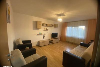 Apartament cu 2 camere decomandat în 1 Mai