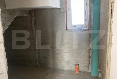 Duplex cu 4 camere cu Canalizare în Exterior Sud - 3