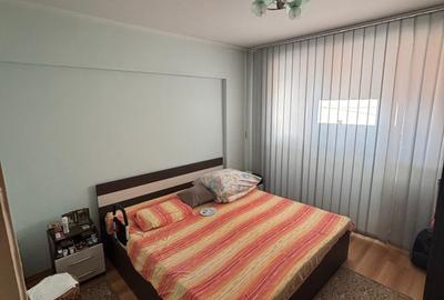Apartament cu 3 camere decomandat, mobilat în Drumul Taberei