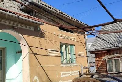 Casă cu 4 camere în Bârsana - 1