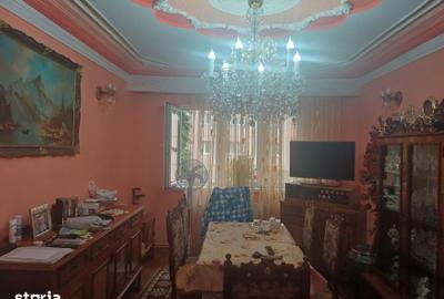 Apartament cu 4 camere în Central