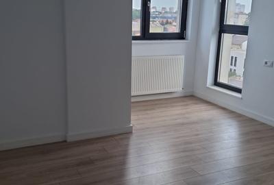 Apartament cu 3 camere decomandat în Inel II