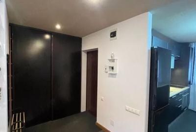 Apartament cu 3 camere decomandat în Andrei Mureșanu