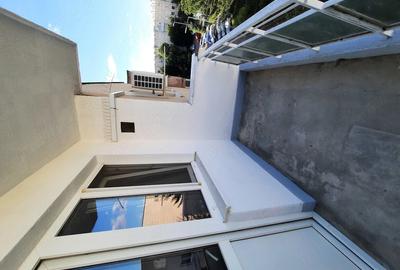 Apartament cu 3 camere semidecomandat în Central - 5