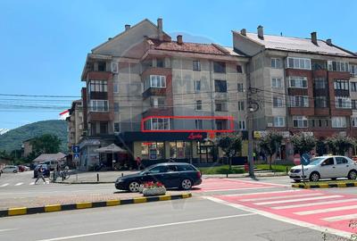 Apartament cu 3 camere decomandat, mobilat în Central - 1