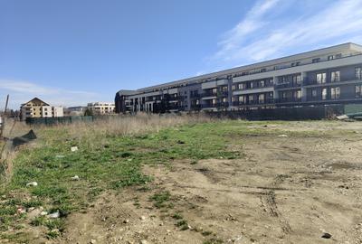 Teren Construcții intravilan de 700 mp, în Tractorul - 4