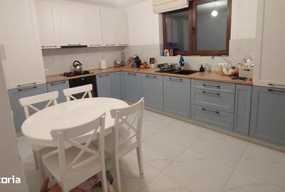 Casă cu 4 camere în Sângeorgiu de Mureș