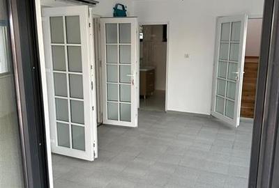 Spațiu comercial, de 90 mp, în Sud - 2