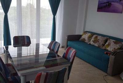 Apartament cu 3 camere decomandat în Mamaia