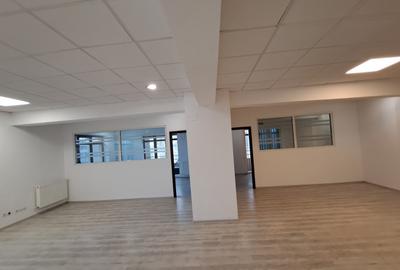 Birou, de 104 mp, în Unirii - 2