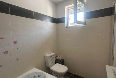 Casă cu 3 camere în Central