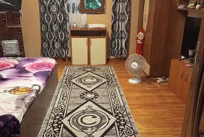 Casă cu Teren 400 Mp în Răzvani - 1