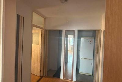 Apartament cu 2 camere decomandat în Triaj