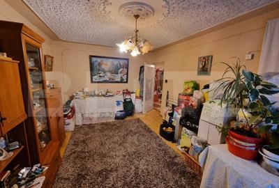 Apartament cu 2 camere decomandat în Tomești - 3