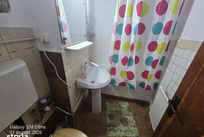 Apartament cu 4 camere decomandat în Găvana