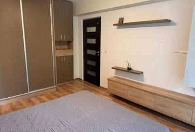 Apartament cu 3 camere decomandat în Podu Roș - 4