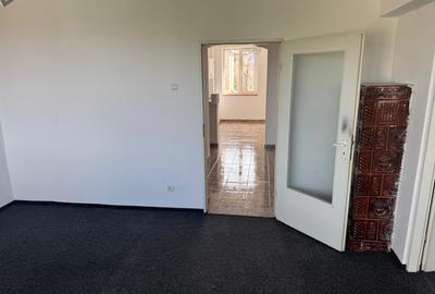 Apartament cu 3 camere decomandat în Central - 5